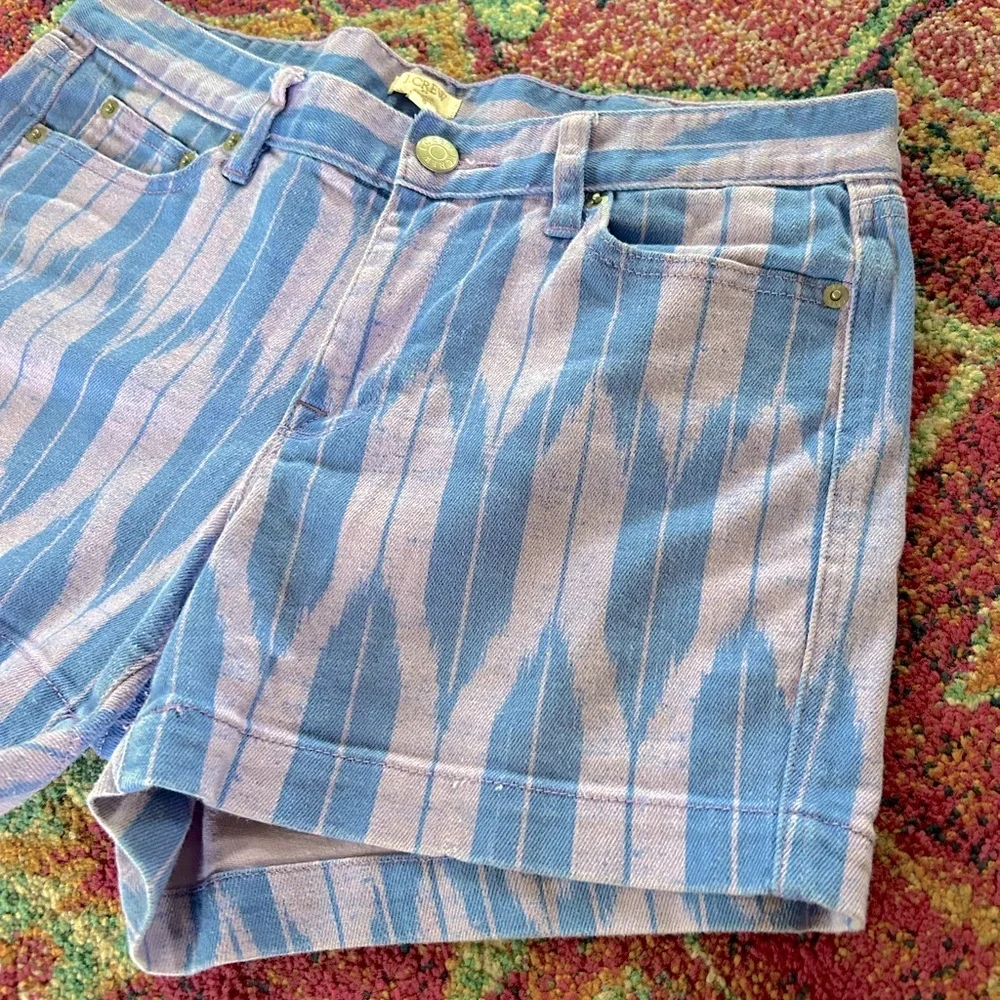 J. Crew | Women’s lavender/blue Southwest print 5 pocket jean shorts, size 8